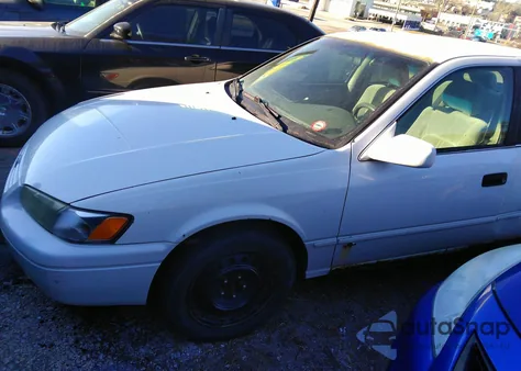 1997 Toyota Camry Le from USA, damaged, VIN 4T1BG22K9VU820362
